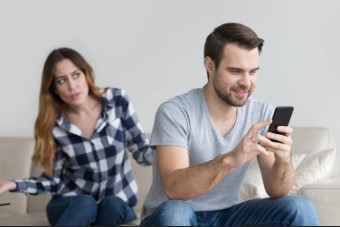 How Social Media Is Destroying Relationships 2026